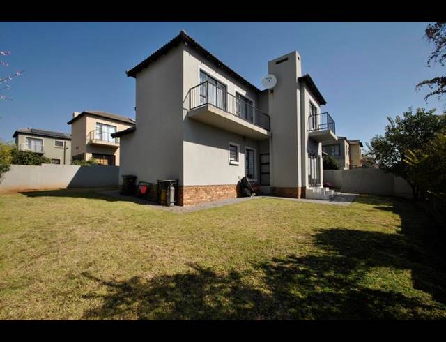 3 BEDROOM HOUSE FOR SALE IN THATCHFIELD